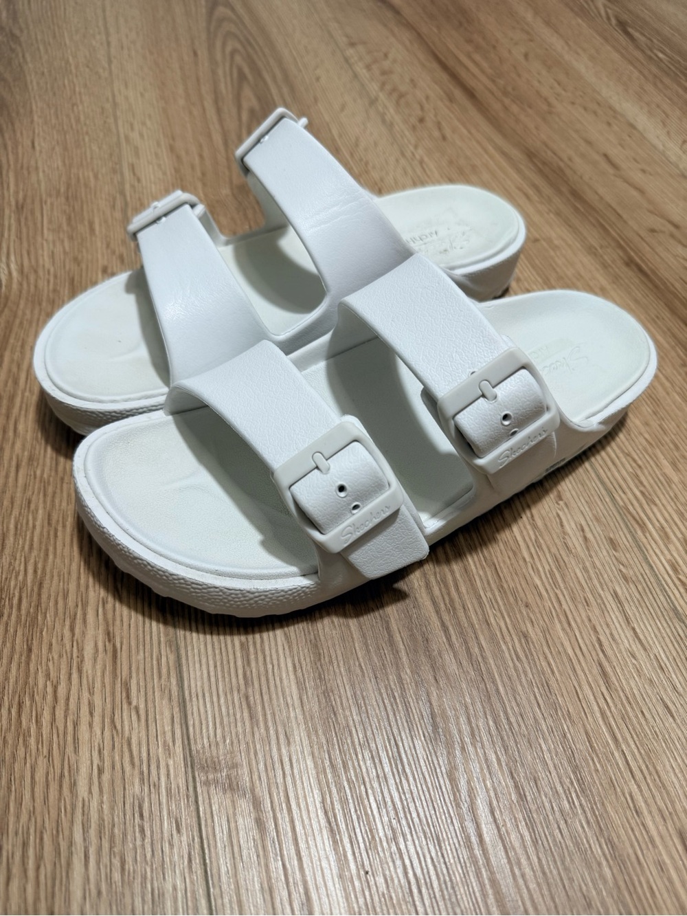 Skechers Arch Fit Sandals Women's 7 White Double Buckle Slides Comfort Slip On